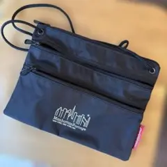 Manhattan Portage ブラックサコッシュ