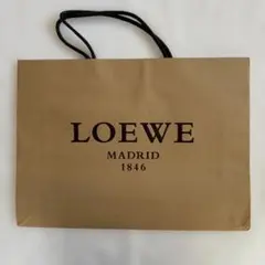 Item thumbnail for item 3eee42dd-7da7-42c4-96f3-ae9588b5f6c3