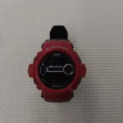 G-SHOCK GD-200 レッド　ジーショック
