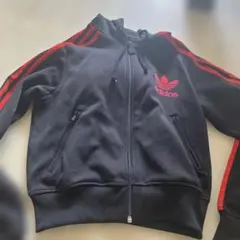 adidas ショート丈パーカー