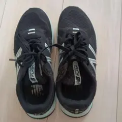 New Balance スニーカー ブラック/ミント23cm