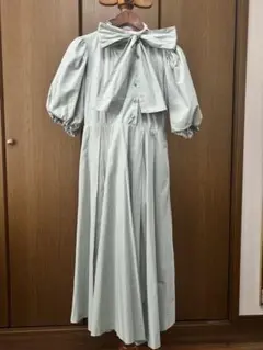 メゾンドフルール　ネックリボンワンピース