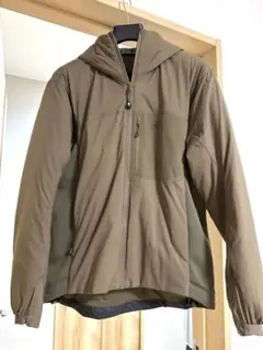 美品　Arc'teryx leaf Atom LT GEN2 Mサイズ