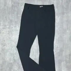 セミフレアセンタープレス／パンツ　ブラック