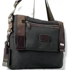 Item thumbnail for item 92cae714-4997-4416-b957-231bdc5fade9