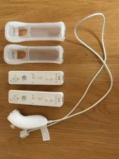 ジャンク品　任天堂 Wii リモコン コントローラ リモコンカバー　一式
