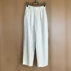 ベージュワイドパンツ