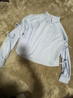 エマムア　シャツ