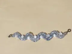 キャッツアイの波状デザイン ブレスレット 青と白(18cm)