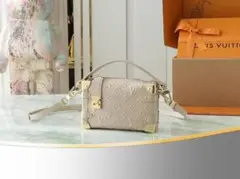 Louis Vuitton ショルダーバッグ ベージュ