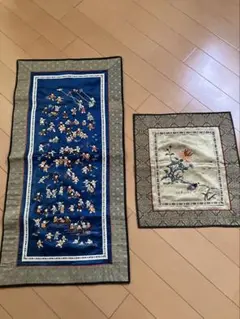 ★中国シルク　刺繍タペストリー・テーブルクロス❤️ 中国お土産　２枚組　お値下げ‼️