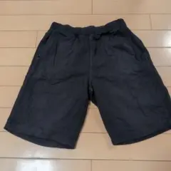 UNIQLO 黒 ハーフパンツ 140