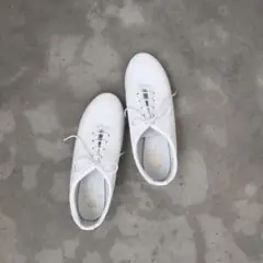 フラットシューズ
