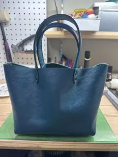 本革　トートバッグ