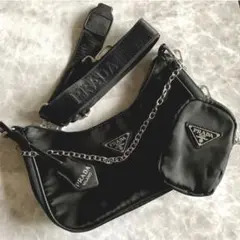PRADAノベルティショルダーバッグ
