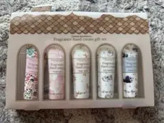 Item thumbnail for item 71f72a41-5370-4c6d-8a69-10253c7651d6