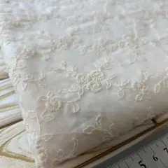 縦100cm×横95cm 刺繍生地