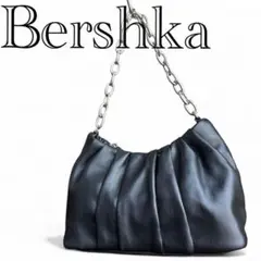 Bershka✨ブラック ショルダーバッグ ベルシュカ チェーン