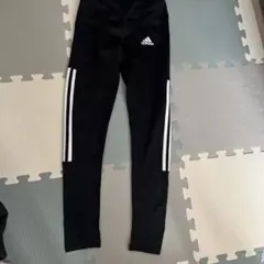 adidas ブラックタイツ AEROREADY