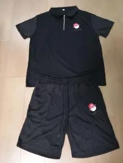 ゴルフ用黒ポロシャツとショートパンツセット