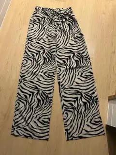 柄パンツ