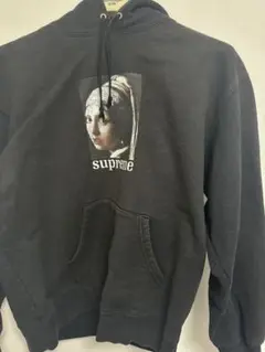 Supreme 真珠の耳飾りパーカー ブラック