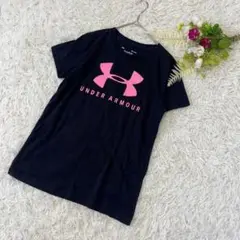 〝アンダーアーマー〟黒　Tシャツ　プリントロゴ　スポーツウェア　Mサイズ