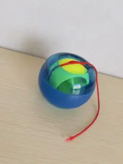 青と緑の球形握力 鍛え ボール✨️