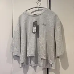 new balance ニューバランス　グレー　半袖Tシャツ　ロゴ　新品未使用