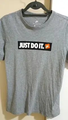 Nike THE NIKE TEE グレー Tシャツ