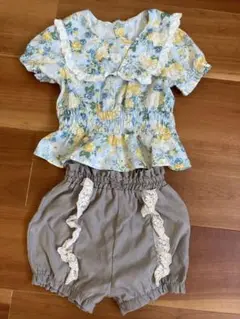 花柄フリルブラウスとショートパンツセット 90cm