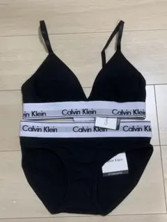 Calvin Klein 黒 ブラ＆ショーツセット