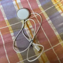 マグネット式USB-C充電器 ホワイト