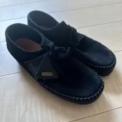 Supreme Clarksブラック スエード モカシン　クラークス