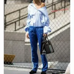 Item thumbnail for item b2c66389-5403-4f2b-bd8b-3b5d76b10353