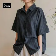Dazy ストライプ　ボタンフロントシャツ　М