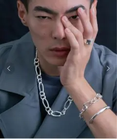 ナッシングアンドアザーズ　UN Mutually Necklace
