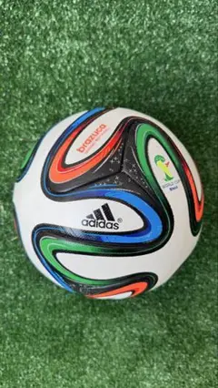 adidas Brazuca サッカーボール 5号