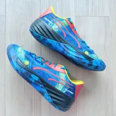 Item thumbnail for item a221e861-87f1-45b6-831a-6cc0a4b10b34