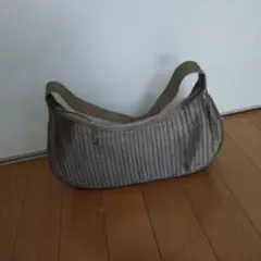 シルク地のバック
