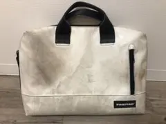 【希少1点物】フライターグFrietag moss2way生成りホワイト　艶無