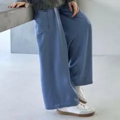 UNFILO アンフィーロ　【洗える】サテンカーゴパンツ　スモーキーブルー