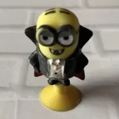 ミニオン 吸血鬼ミニフィギュア