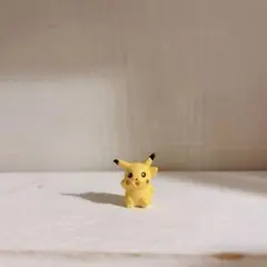 ちびぽけハウス　ピカチュウ フィギュア　ポケモン　当時物