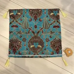 トルコ花柄クッションカバー　お値下げ中！綺麗なターコイズブルー