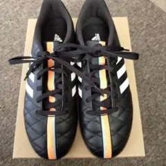 ★お値下げ中★ adidas サッカートレシュー 22.5cm