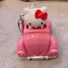ハローキティ　ピンク　くるま型キーホルダー　LEDライト