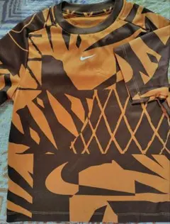 Nike DRI-FIT オレンジブラウン Tシャツ 140