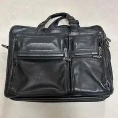 TUMI