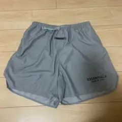 ESSENTIALS ショートパンツ グレー